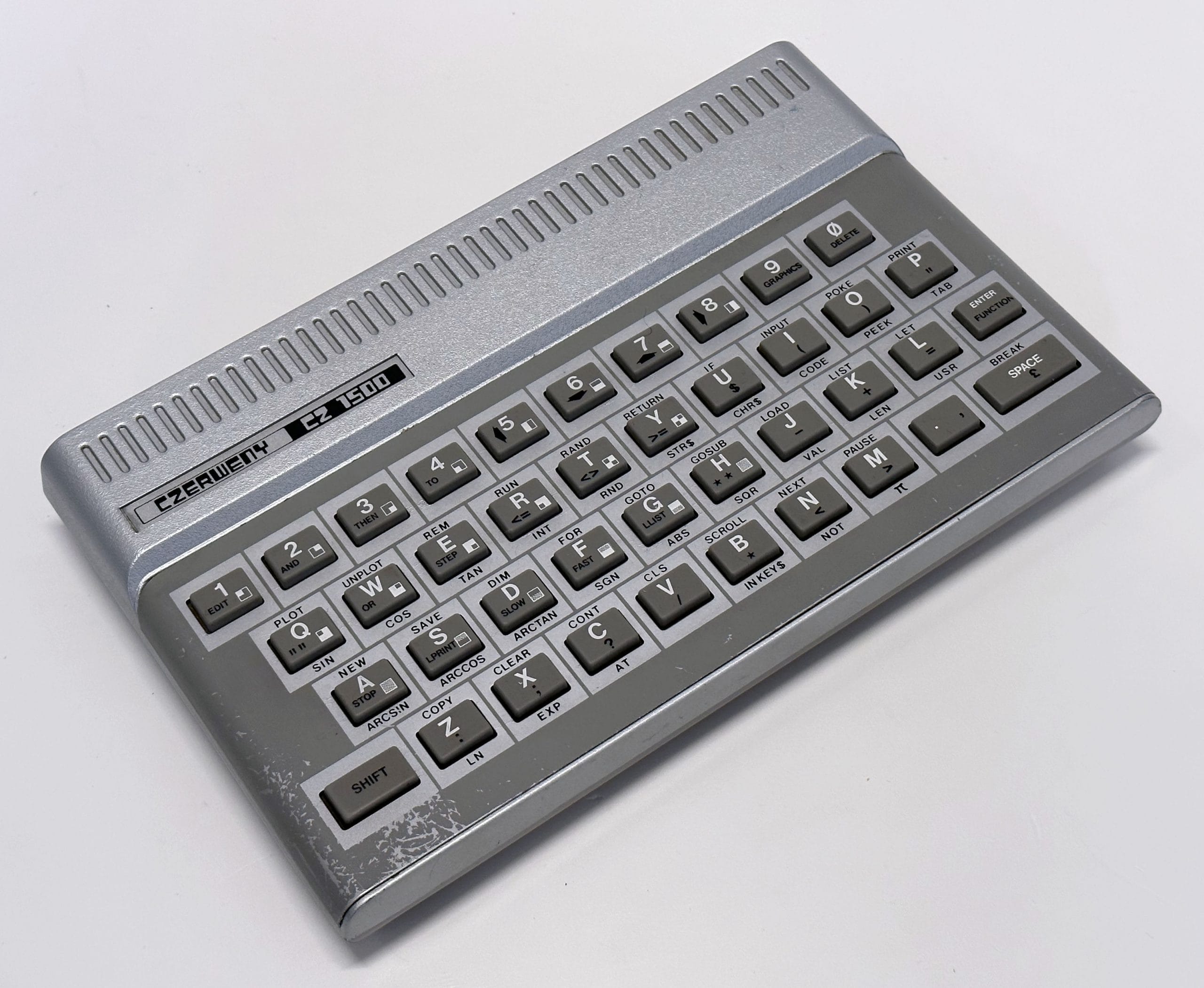 へ CZ1500 - LOAD ZX - TIMEX COMPUTER World